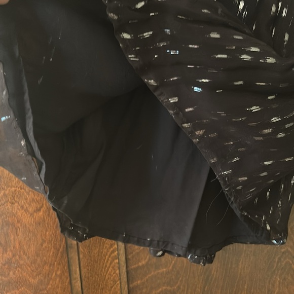 Velvet by Graham & Spencer black short sleeve metallic disco 🪩 blouse. - Picture 9 of 10